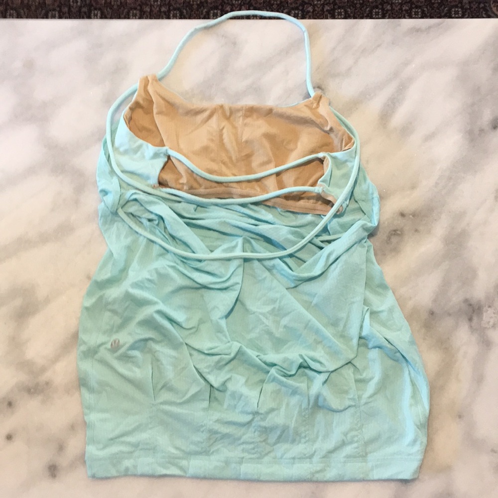 Lululemon tank size 6 Flow and Go tank